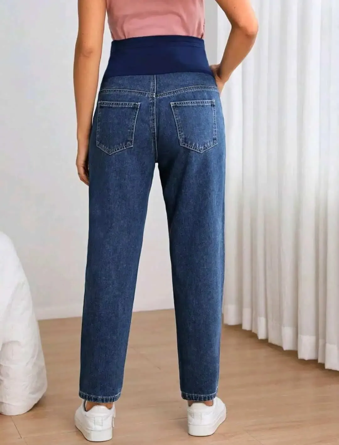 Jeans Moni, foto 2